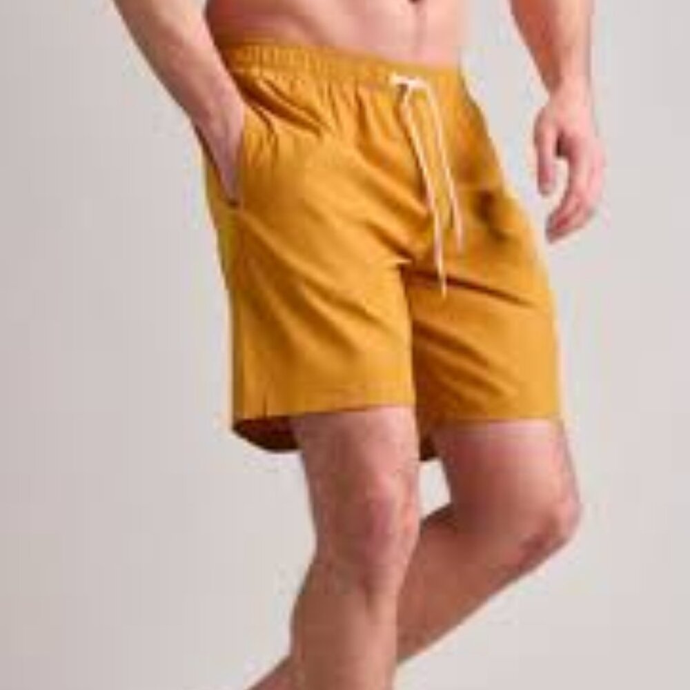 NWT: Rhone R&R 7.5-Inch Swim Trunks